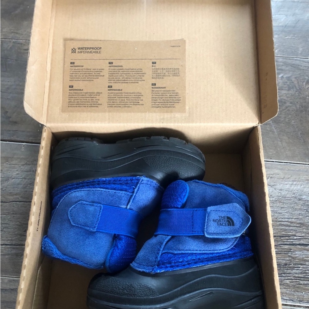 The North Face Kids' Blue Waterproof Winter Boots